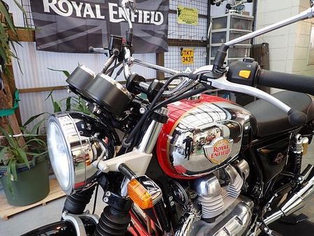 ロイヤルエンフィールド INT 650 車検が長く、低走行車です。DEMO車両として使用中ですので、距離が伸びますのでご了承下さい 13