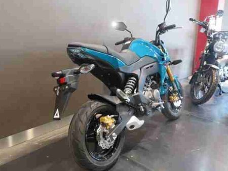 カワサキ Z125 プロ Z125PRO 3