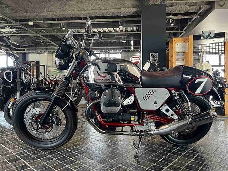 モトグッチ V7 Racer V7レーサー 6
