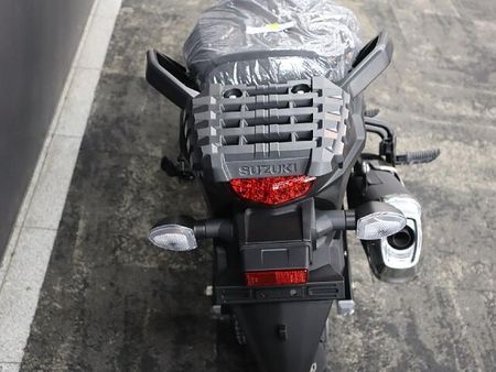 スズキ Vストローム650 【新車在庫あり】即納可能です! Vストローム650 8
