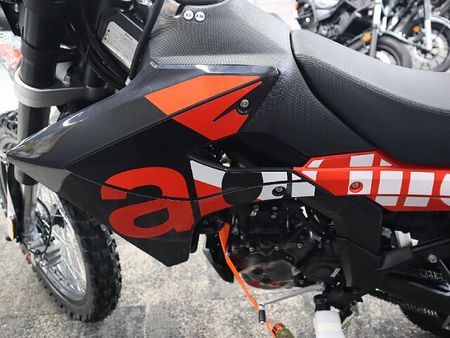 アプリリア RX125 【新車在庫あり】即納可能です! RX125 11