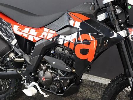 アプリリア RX125 【新車在庫あり】即納可能です! RX125 3