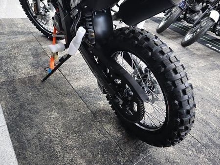 アプリリア RX125 【新車在庫あり】即納可能です! RX125 9