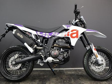 アプリリア SX125 【新車在庫あり】即納可能です! SX125 1