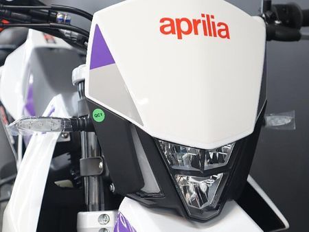 アプリリア SX125 【新車在庫あり】即納可能です! SX125 3