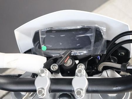 アプリリア SX125 【新車在庫あり】即納可能です! SX125 7