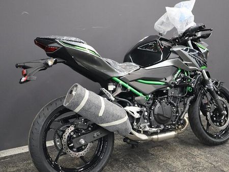 カワサキ Z400 【新車在庫あり】即納可能です! Z400 3