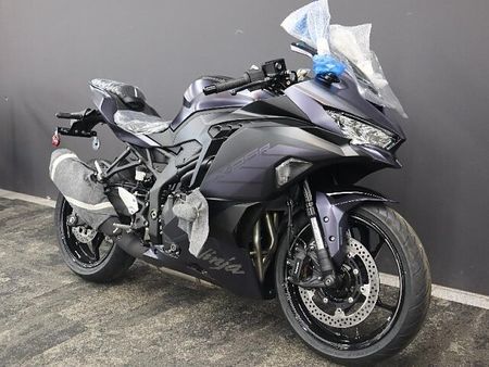 カワサキ ZX-25R 【新車在庫あり】即納可能です! ZX-25R SE 2