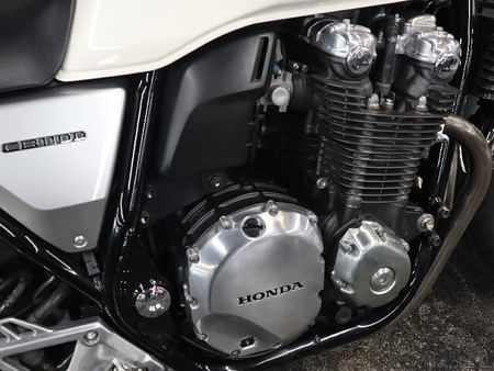 ホンダ CB1100 CB1100 4
