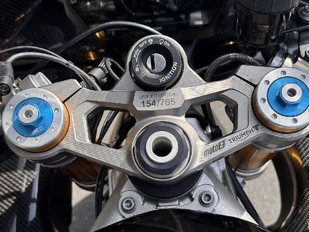 トライアンフ トライアンフ その他 デイトナ765Moto2ED 13