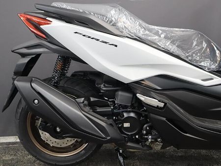 ホンダ フォルツァ(MF06) 【新車在庫あり】即納可能です! フォルツァ 7