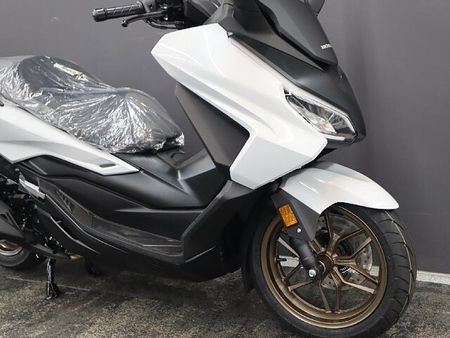 ホンダ フォルツァ(MF06) 【新車在庫あり】即納可能です! フォルツァ 8