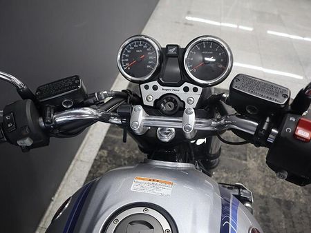 ホンダ CB1300スーパーフォア CB1300SF 5