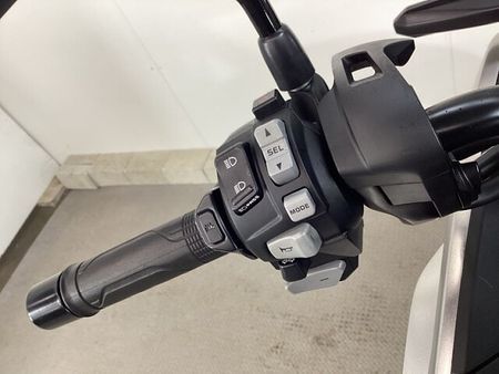 ホンダ NC750X デュアルクラッチトランスミッション 10