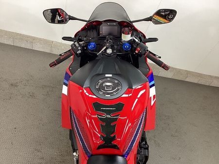 ホンダ CBR600RR 18