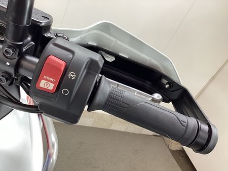 ホンダ XL750 トランザルプ 9