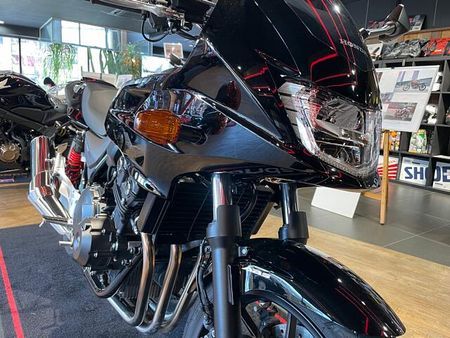 ホンダ CB400スーパーボルドール お問い合わせは、担当:浅沼(アサヌマ)までお願いいたします 2