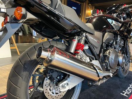 ホンダ CB400スーパーボルドール お問い合わせは、担当:浅沼(アサヌマ)までお願いいたします 3
