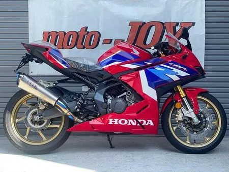 ホンダ CBR250RR (MC51) OVERRacingの開発や広報として使用していた車両です。 1