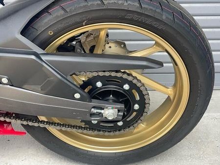 ホンダ CBR250RR (MC51) OVERRacingの開発や広報として使用していた車両です。 12