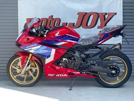 ホンダ CBR250RR (MC51) OVERRacingの開発や広報として使用していた車両です。 2