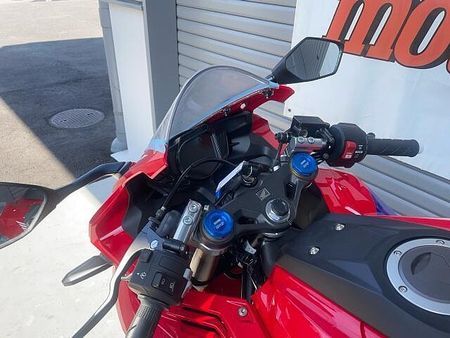 ホンダ CBR250RR (MC51) OVERRacingの開発や広報として使用していた車両です。 22