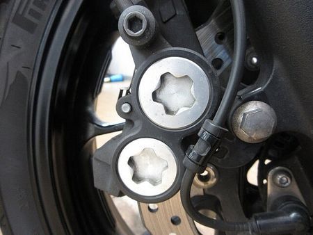 ヤマハ MT-07 ●MT-07/ABS/ナイトロン製リアサスペンション/アクラポビッチマフラー/Givi製リ 40