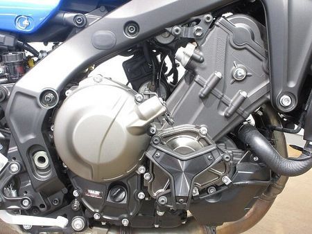 ヤマハ XSR900 ●XSR900/ABS/USB電源/インジェクションモデル 15