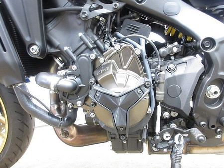 ヤマハ XSR900 ●XSR900/ABS/USB電源/インジェクションモデル 22
