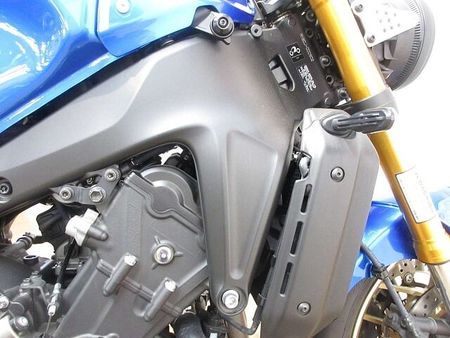 ヤマハ XSR900 ●XSR900/ABS/USB電源/インジェクションモデル 40