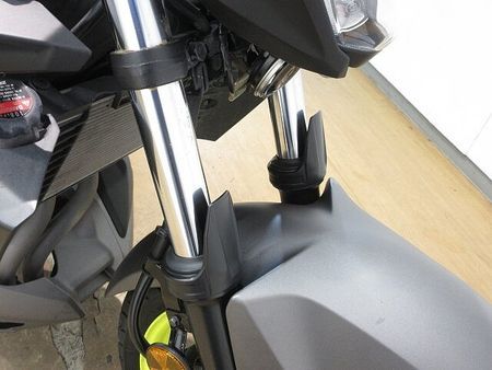 ヤマハ MT-03 (-2013) MT-03/RH13J型/アクラポ製マフラー/フェンダーレス 34