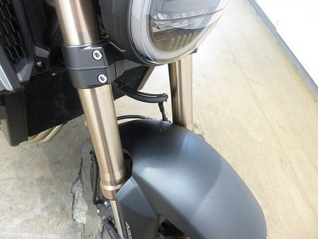 ホンダ CB650R ●CB650R/ABS/ETC標準装備/大型エンジンガード装備/USB電源1ポート装備 33