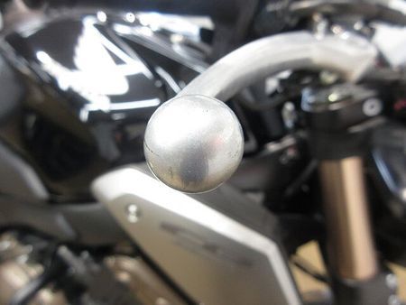 ホンダ CB650R ●CB650R/ABS/ETC標準装備/大型エンジンガード装備/USB電源1ポート装備 36