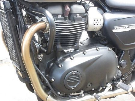 トライアンフ STREET TWIN Street Twin(ストリートツイン)/ABS/エンジンガード/社外ナビ装備 19