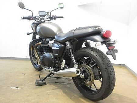 トライアンフ STREET TWIN Street Twin(ストリートツイン)/ABS/エンジンガード/社外ナビ装備 6