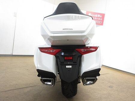 ホンダ ゴールドウイング GL1800 (GOLDWING Tour )/SC79型/ABS&USB装備/エンジンガ 12