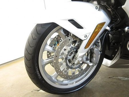 ホンダ ゴールドウイング GL1800 (GOLDWING Tour )/SC79型/ABS&USB装備/エンジンガ 15
