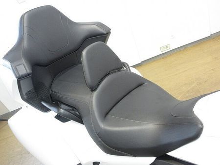 ホンダ ゴールドウイング GL1800 (GOLDWING Tour )/SC79型/ABS&USB装備/エンジンガ 23
