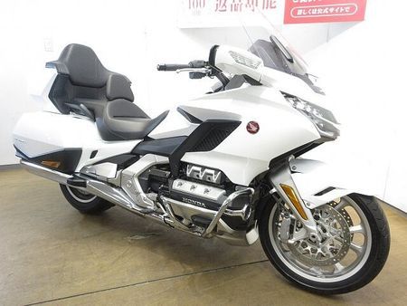 ホンダ ゴールドウイング GL1800 (GOLDWING Tour )/SC79型/ABS&USB装備/エンジンガ 3