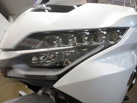 ホンダ ゴールドウイング GL1800 (GOLDWING Tour )/SC79型/ABS&USB装備/エンジンガ 38