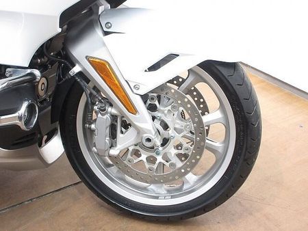 ホンダ ゴールドウイング GL1800 (GOLDWING Tour )/SC79型/ABS&USB装備/エンジンガ 8