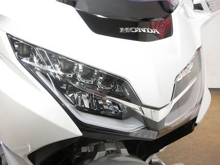 ホンダ ゴールドウイング GL1800 (GOLDWING Tour )/SC79型/ABS&USB装備/エンジンガ 9