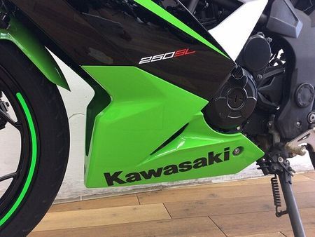 カワサキ ニンジャ 250SL NINJA250SL ★☆2015年モデル 単気筒エンジン ヘルメットロック装備☆★ 34