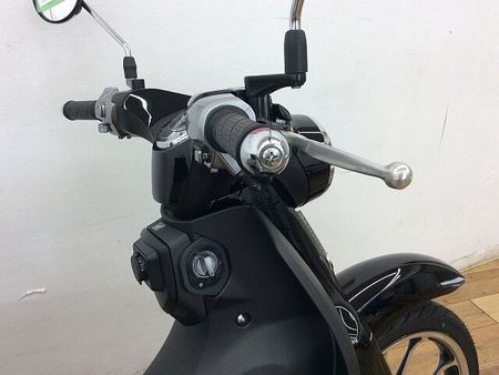 ホンダ スーパーカブC125 スーパーカブ125 ★☆2019年モデル ブラック調スタイル リアボックス装備☆★ 13
