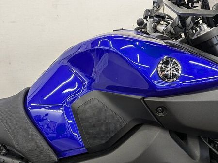 ヤマハ MT-09 【マル得】MT-09 ★☆2017年モデル ワイバンフルエキチタンマフラー ナックルガード 19