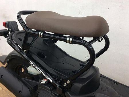 ホンダ ズーマー ズーマー ★☆2011年モデル インジェクションモデル シート張替え ヒートガード交換済み 18