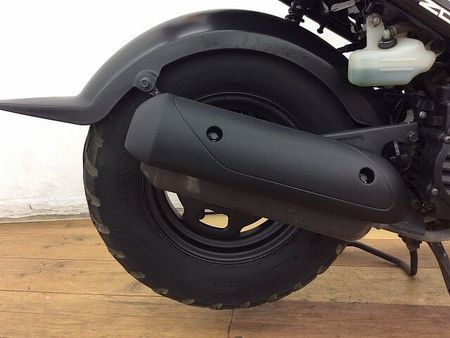 ホンダ ズーマー ズーマー ★☆2011年モデル インジェクションモデル シート張替え ヒートガード交換済み 23