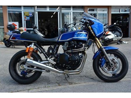 カワサキ Z1000 (水冷) 足回りから吸排気まで、カスタムされたMk2仕様。初回車検は3年です! 2