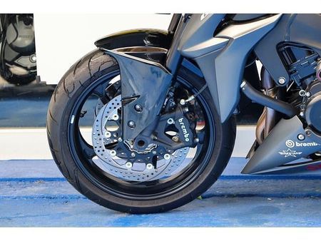 スズキ GSX-S1000 ハイテクネイキッドを吸排気から足回りまで走り仕様カスタム! 21