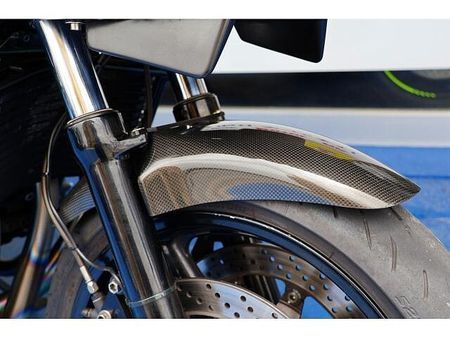 スズキ GSF1200 トルクフルな油冷マシンを存分に走らせる、ヘビーなカスタム車です。 13